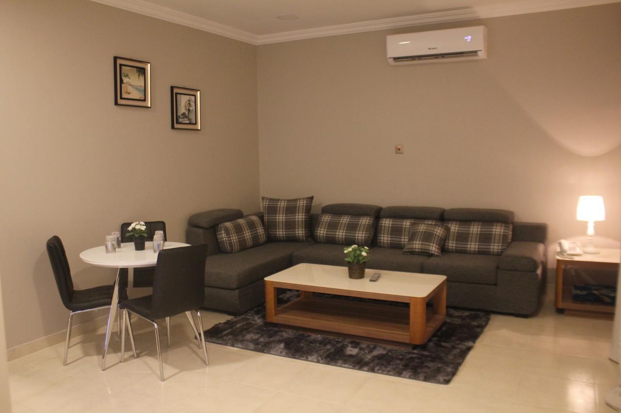 Gulf Breeze Hotel Apartments อัลโคห์บาร์ ภายนอก รูปภาพ